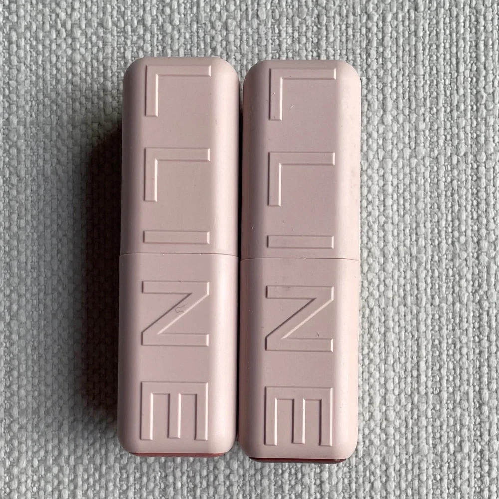 Maybelline Satin Lipstick Duo in shade 103 and 106